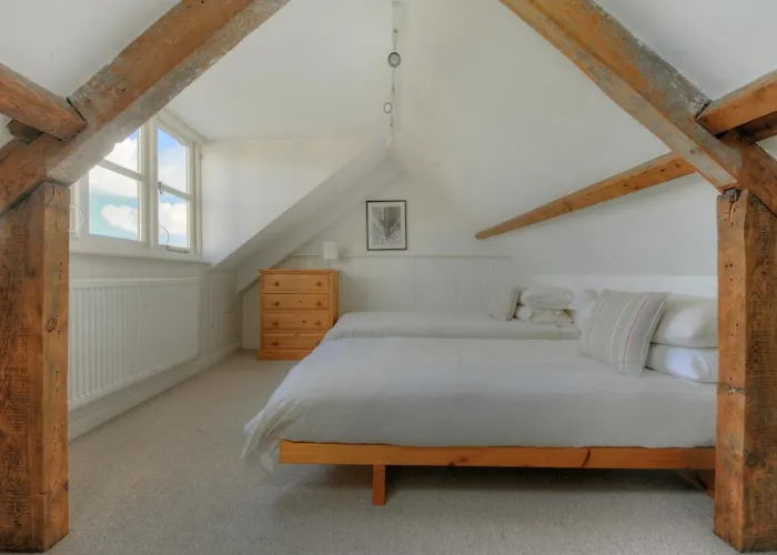 Charm Cottage